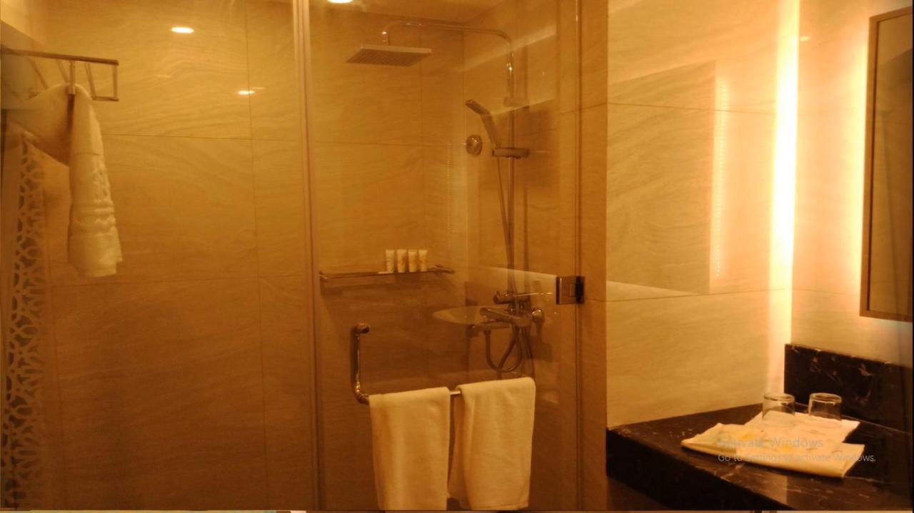 อันดานา รีสอร์ต กีมาราส Hotel ภายนอก รูปภาพ
